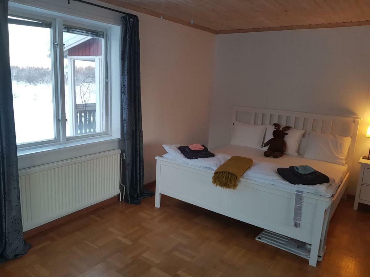 The Friendly Moose Hotel Overtornea ภายนอก รูปภาพ